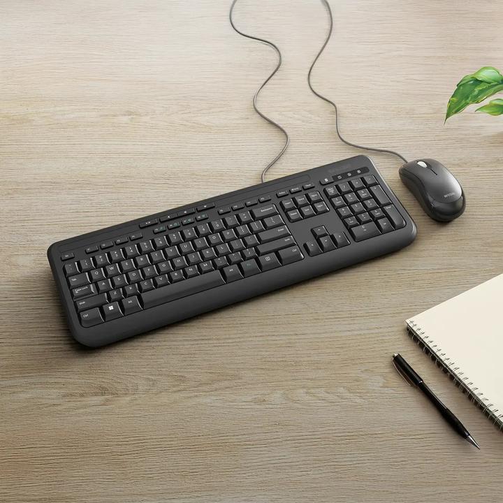 Actual product image Incase Wired Desktop 600 De Layout (DE, Cable)