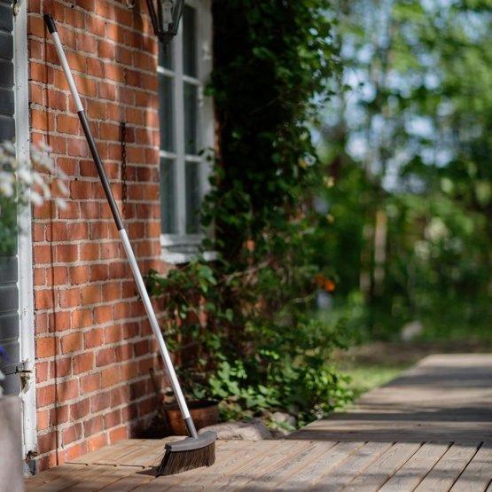 Image du produit Fiskars 1025927 Balai Outdoor (1 pcs)