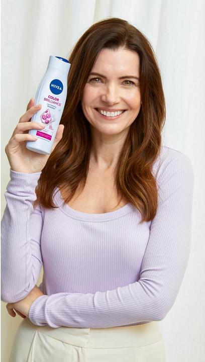 Produktbild NIVEA Color Brilliance (250 ml, Flüssiges Shampoo)