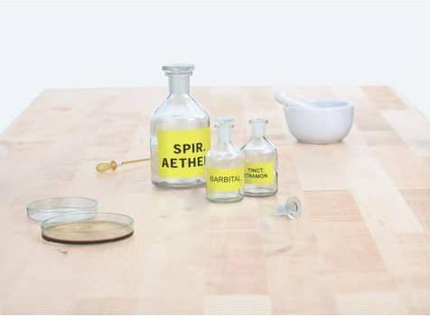 Actual product image HERMA Neon labels A4
