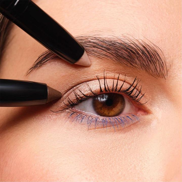 Actual product image Artdeco High Performance Eyeshadow Stylo 267.18 (mat brown)