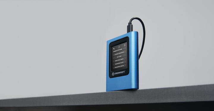 Actual product image Kingston IronKey Vault Privacy 80 (1920 GB)