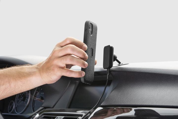 Actual product image Peak Design Car Mount VHB Charging v2