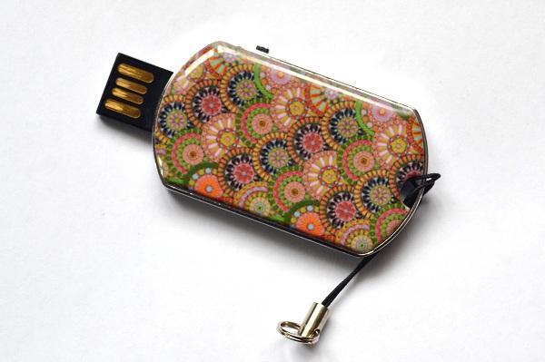 Image du produit Bodino Carte couleur avec clé USB 8 Go, Harmony in green (8 Go)