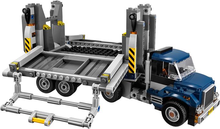 Actual product image LEGO Jurassic World - T. rex Transport (75933, LEGO Jurassic World)