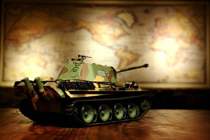 Image du produit Es-toys RC Panzer Panther G 1:16 pro (RTR Prêt à fonctionner)