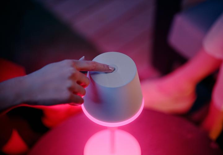 Produktbild Philips Hue Go (370 lm)