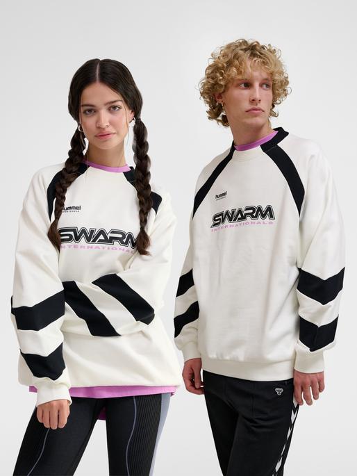 Actual product image hummel Hmloversized Crew Sportswear Swarm (XL)