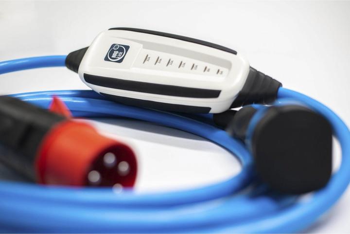 Actual product image NRGkick KfW Max 10m GSM/GPS/SIM protection lock,wall plug32A (Type 2, 22 kW, 32 A)