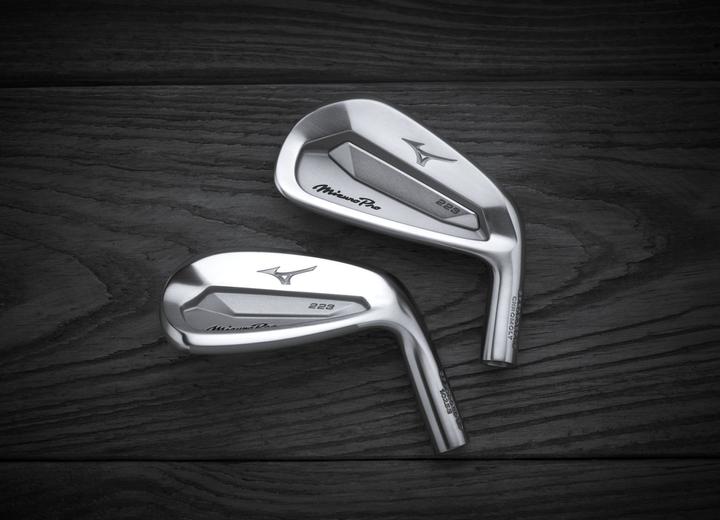 Produktbild Mizuno Miznuo Pro 223 LH (Linkshänder)
