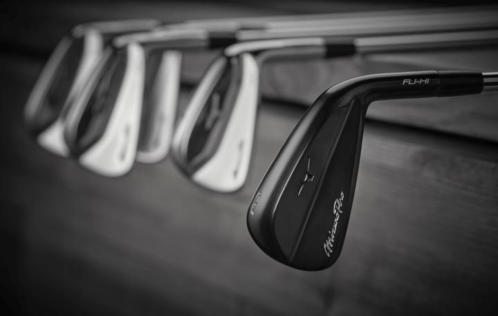 Actual product image Mizuno Pro Fli-Hi (Right-handed)