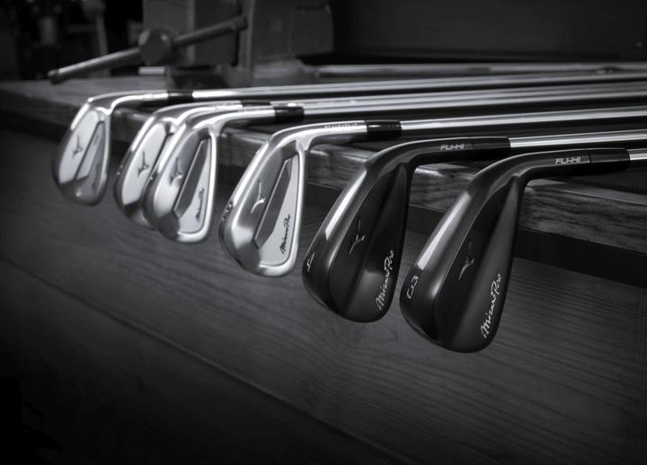 Actual product image Mizuno Pro Fli-Hi (Right-handed)