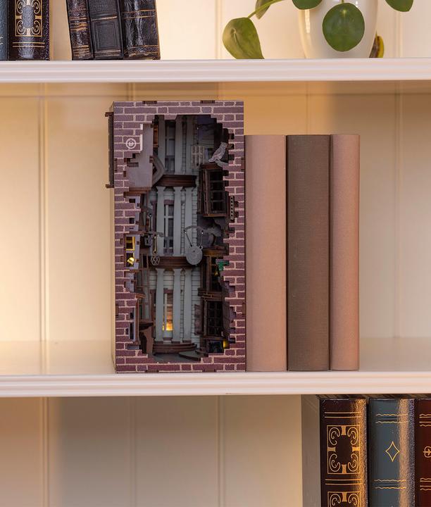 Produktbild Revell Diagon Alley