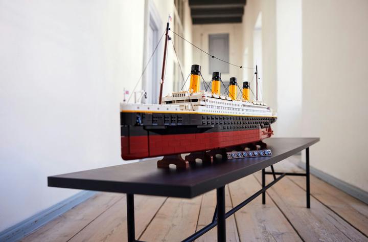 Actual product image LEGO Titanic (10294, LEGO Creator Expert, LEGO Rare Sets)