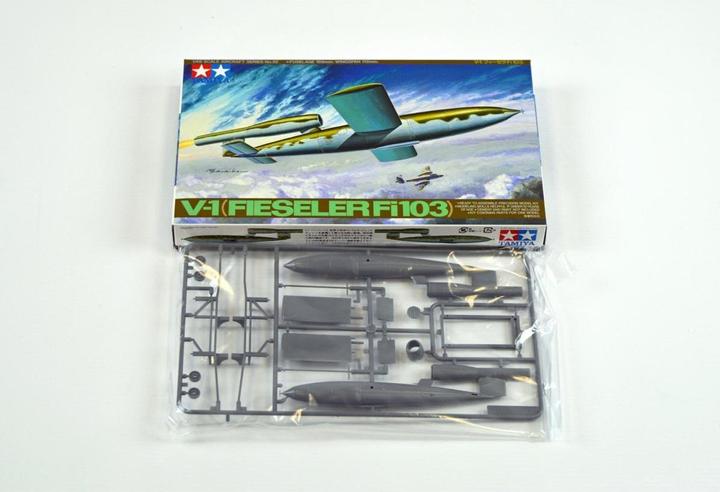 Actual product image Tamiya 1:48 WWII Dt. V-1 Fiseler Fi103
