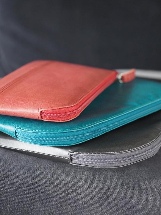 Image du produit Rhodia Rhodiarama pochette zippée en simili cuir - taille S (11x17 cm) - Titane