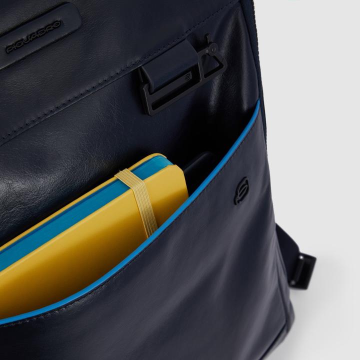 Image du produit Piquadro Blue Square - Sac à dos pour ordinateur portable 14" avec compartiment pour iPad®. (14 l)