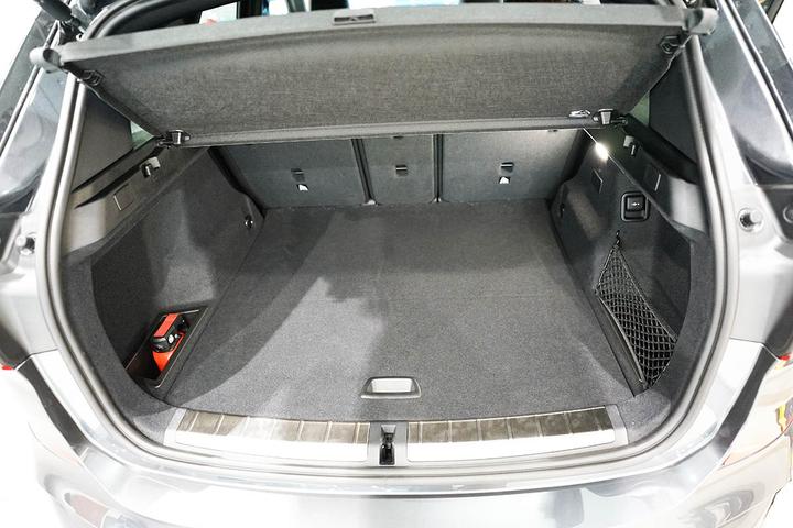 Aristar Bac de coffre pour BMW X1 de 2020 à aujourd'hui (F48) (Plug-in Hybrid)