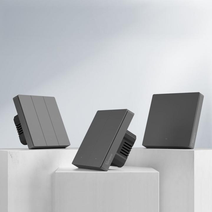 Image du produit Sonoff Smart 3-Channel Wi-Fi Wall Switch Black (M5-3C-80)