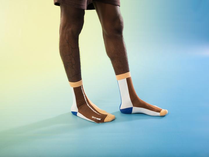 Actual product image Eat My Socks Cinnamon Roll (Single pack, One size)