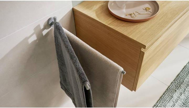 Image du produit tesa MOON GREY Porte-serviettes à deux bras avec solution adhésive sans perçage