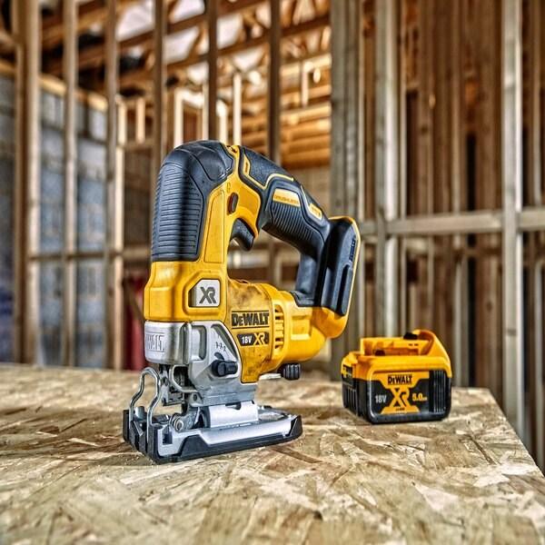 Actual product image DeWalt DCS334N-XJ