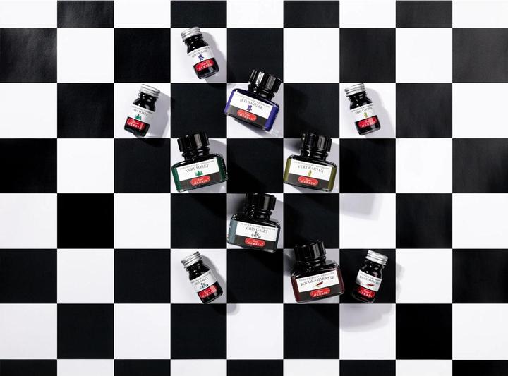 Actual product image Herbin bottle of fountain p en ink 10ml Iris sag (Inkwell)