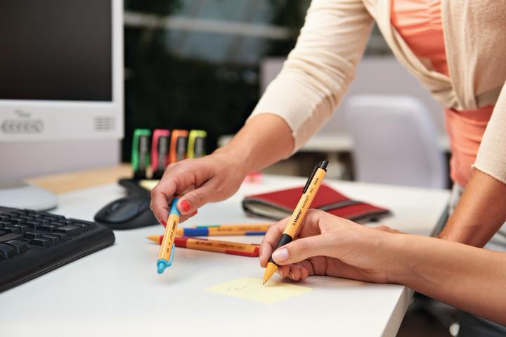 Image du produit STABILO stylo à bille pointball bleu (Jaune, Bleu, 1 x)