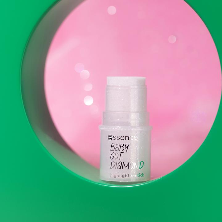 Produktbild essence Baby Got Diamond (Silver, Highlighter, 5.40 g)