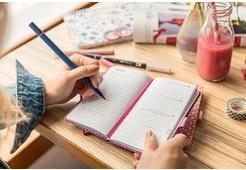 Produktbild Sigel Taschenagenda JOLIE Motiv (135 x 203 mm, Deutsch, Französisch, Italienisch, Englisch)