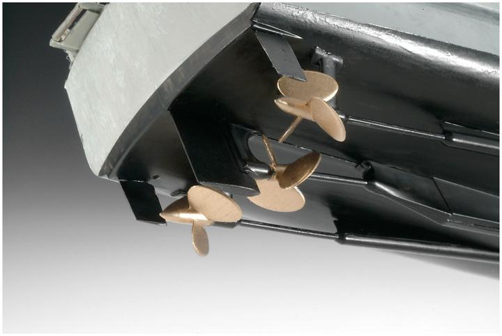 Actual product image Revell German Fast Attack Craft S-100