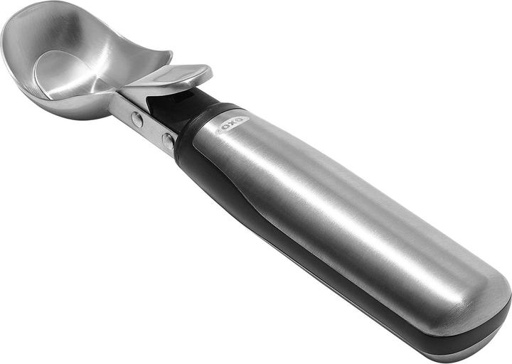 OXO Good Grips (Ice cream scoop)