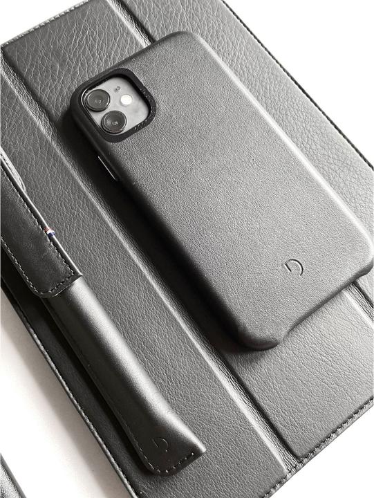 Image du produit Decoded D9IPOXIRBC2BK. Type de boîtier : Housse, Compatibilité avec la marque : Apple, Compatibilité : (Apple iPhone 11)