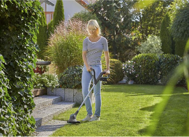 Produktbild Gardena SmallCut 23 18V P4A Ready-To-Use Set (Kunststoffmesser)