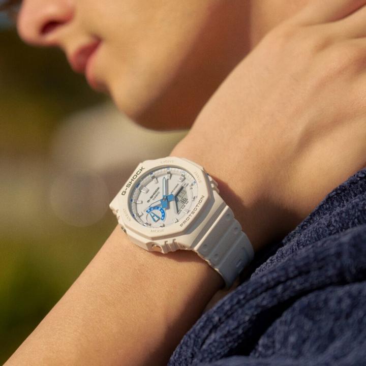 Produktbild Casio GA-2100HDS-7AER (Digitaluhr, Analoguhr, Chronograph, 45 mm)