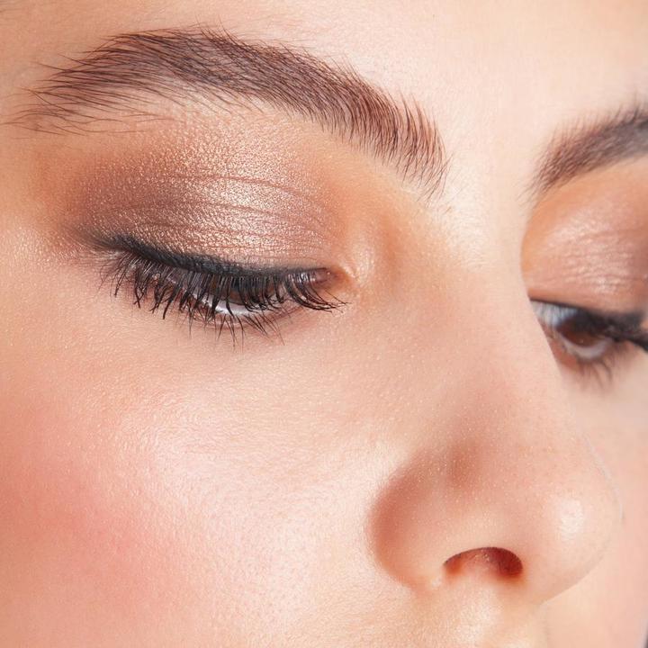 Actual product image The Balm theBalm Overshadow All-Mineral Eyeshadow If You're Rich, I'm Single Mauve/Pewter 0.57g (If You're Rich, I'm Single Mauve/Pewter)