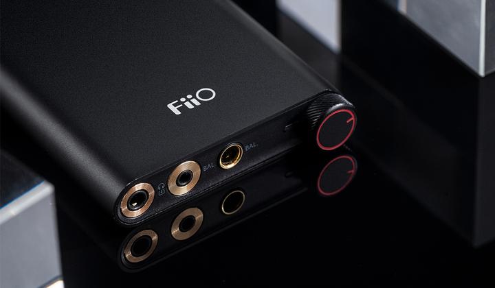 Immagine prodotto FiiO Q3 (USB-DAC, Potenziamento dei bassi)