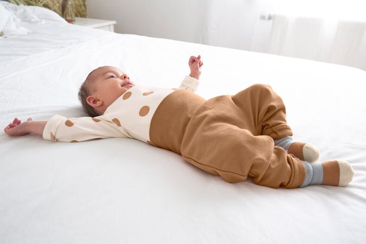 Actual product image Lässig Baby trousers Caramel Gr. 50/56 (50)