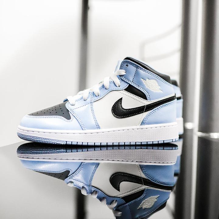 Produktbild Nike Air Jordan (37.5)