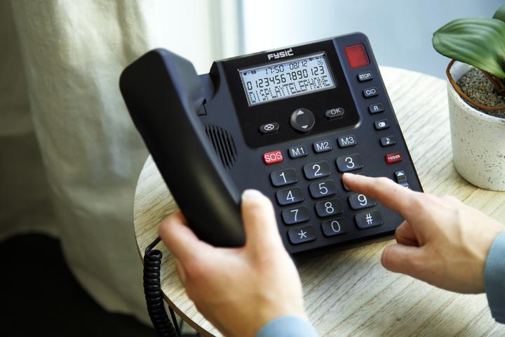 Actual product image Fysic FX-3940 Senior citizen's telephone with large clear display - Extra-luid gespreks- en belvolume