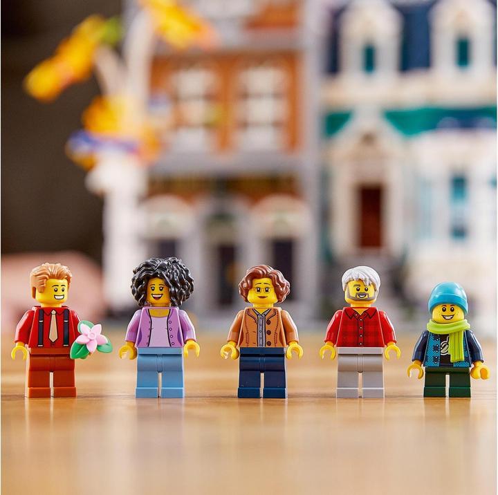 Actual product image LEGO bookshop (10270, LEGO Creator Expert, LEGO Rare Sets)