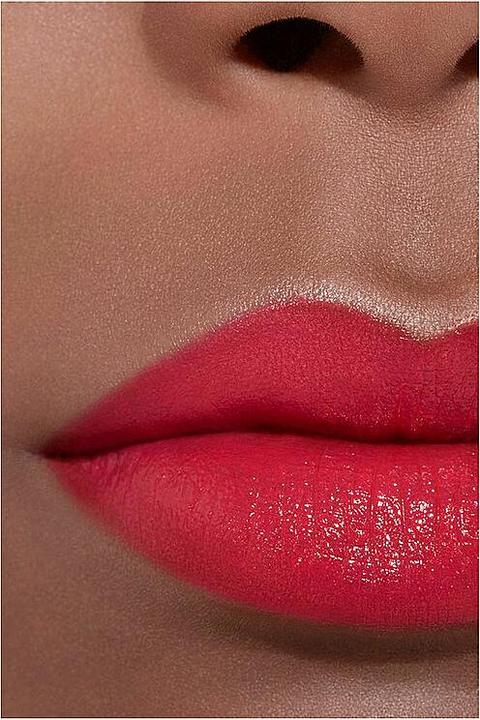 Actual product image Chanel Rouge Coco Ultra Hydrating (440 Arthur)