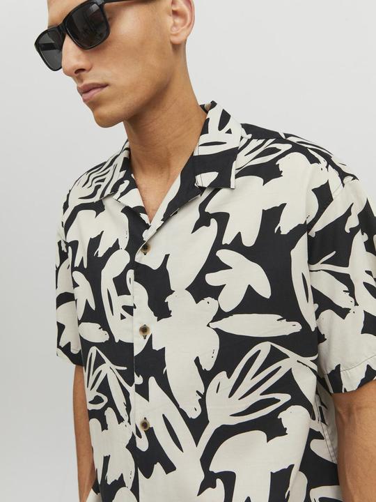 Actual product image Jack & Jones All-over print Tencel short sleeve shirt (S)