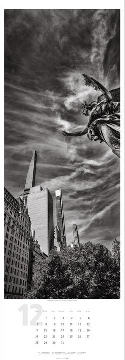 Actual product image New York XXL Kalender 2026 (34 x 98 cm, German)
