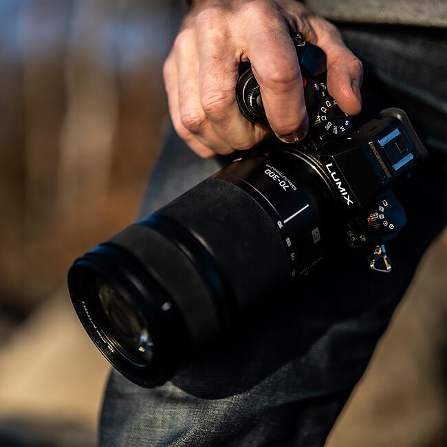 Actual product image Panasonic Lumix S 70-300mm f/4.5-5.6 OIS (Leica L, full size)