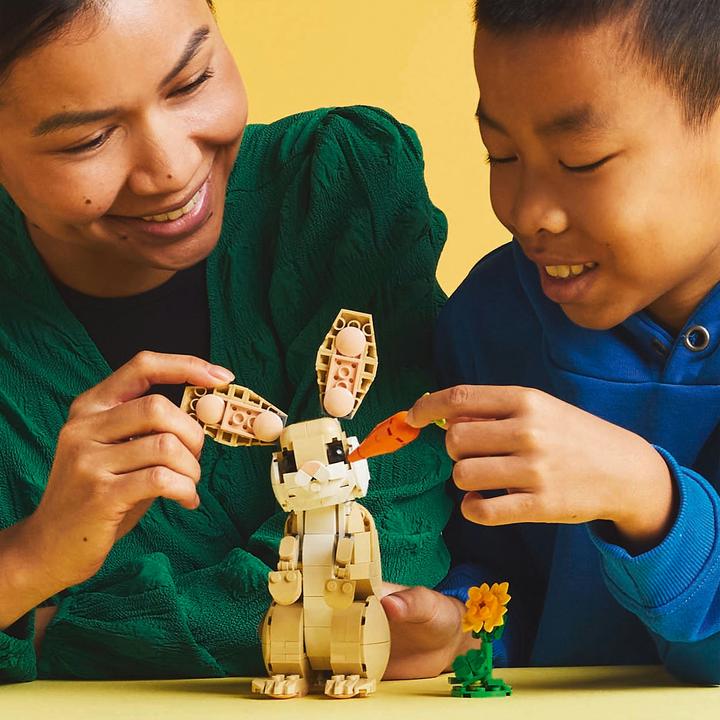 Actual product image LEGO Häschen (31162, LEGO Creator Expert)