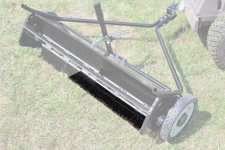Produktbild Wiltec Ersatzbürste 55cm für Rasenkehrmaschine 103cm Aufsitzmäher Laubsammler (Kehrmaschine, Gartenmaschinen Ersatzteile)