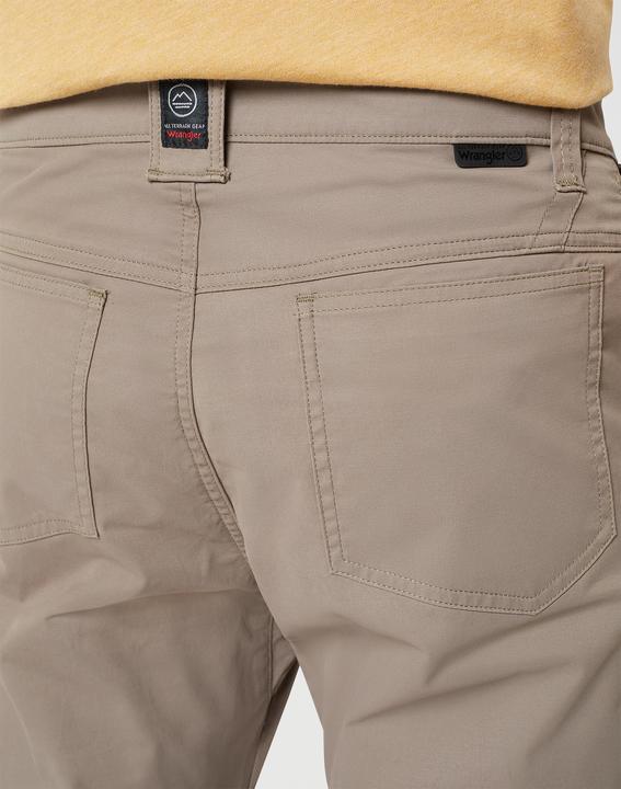 Produktbild Wrangler Sustainable Utility Pant (32)