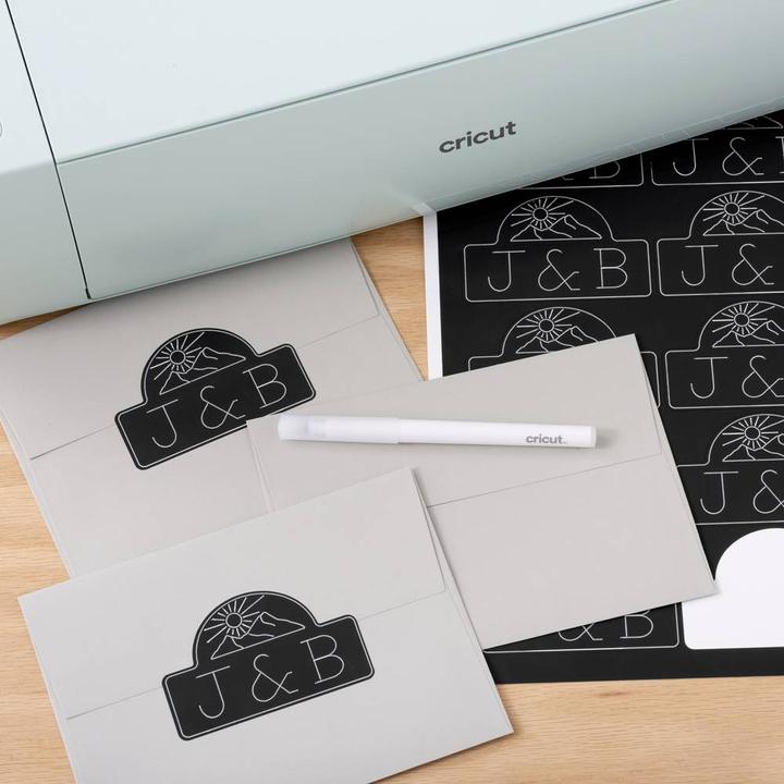 Actual product image Cricut Smart Vinyl Removable 33x91cm Writable Black (P)