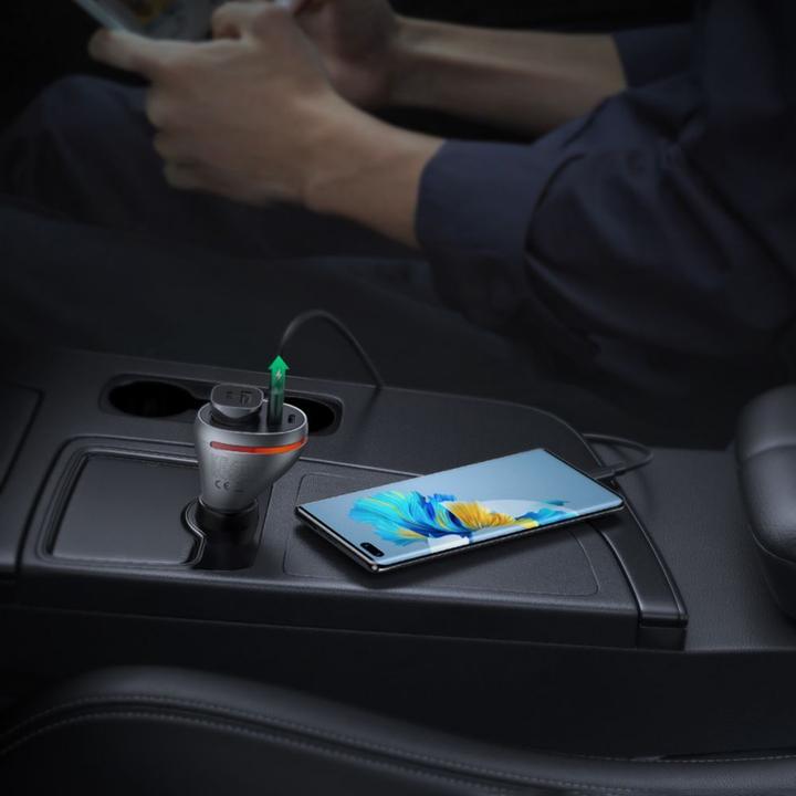 Actual product image Ugreen CD204 Car charger with 12V cigarette lighter socket